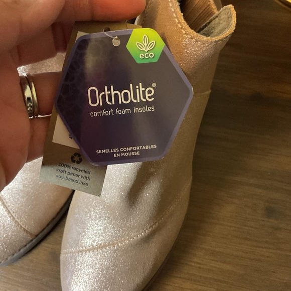 TOMS Women’s Sadie rose gold wedges boots NWT Rose Gold - Picture 9 of 10